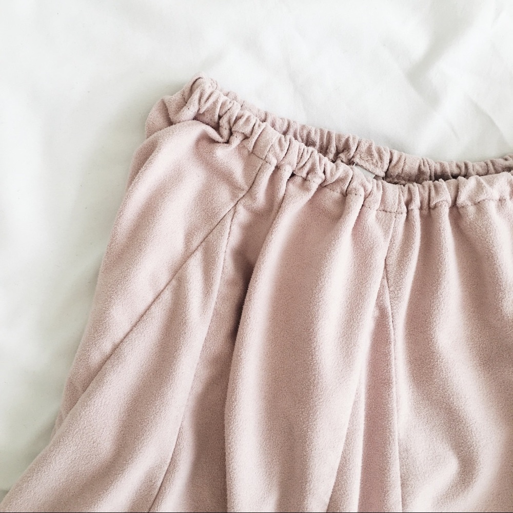 Hollister x Lucy Hale • Blush Suede Skater Skirt - Picture 3 of 3